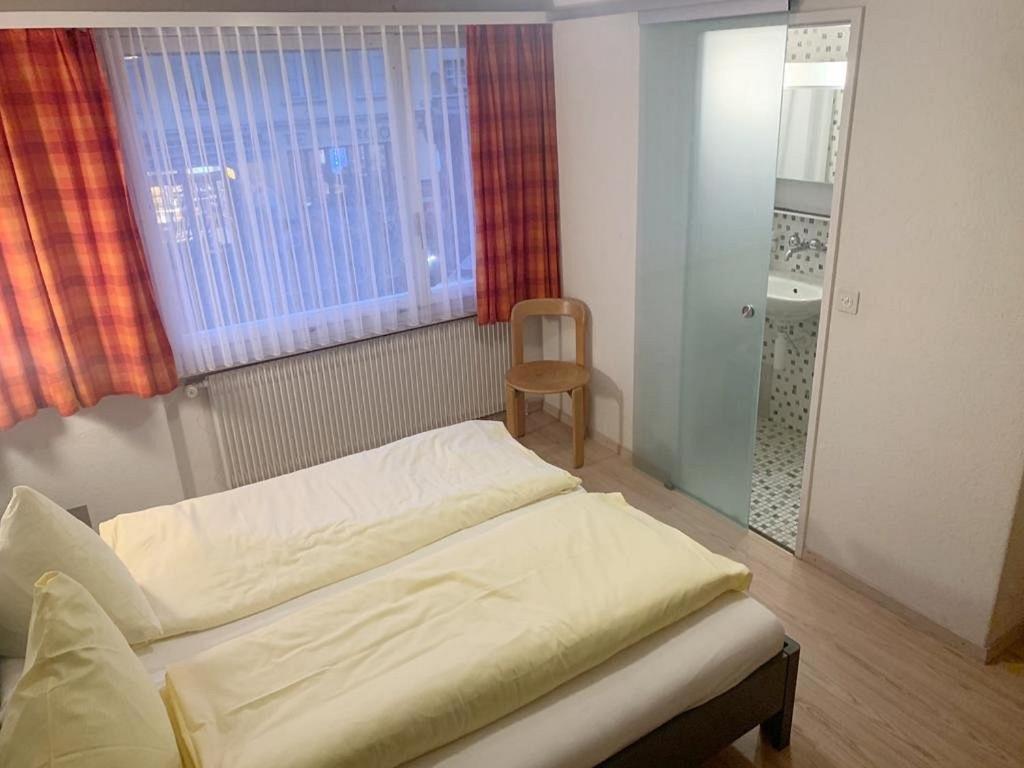 Hotel Rebstock 迈林根 外观 照片
