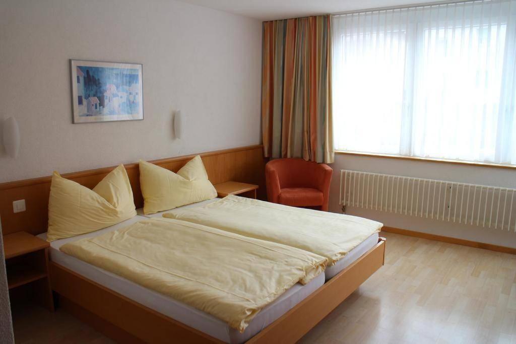 Hotel Rebstock 迈林根 外观 照片
