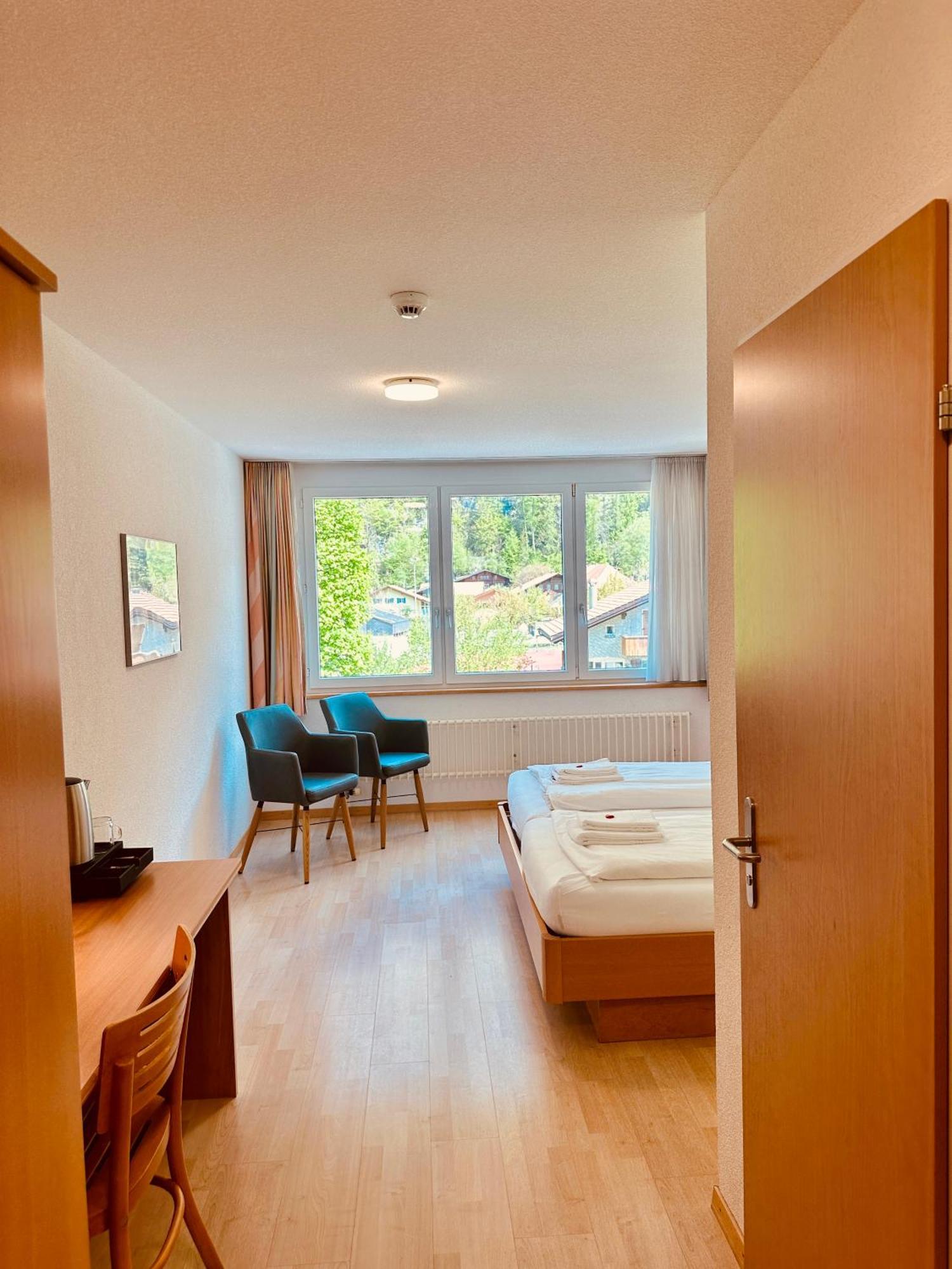 Hotel Rebstock 迈林根 外观 照片