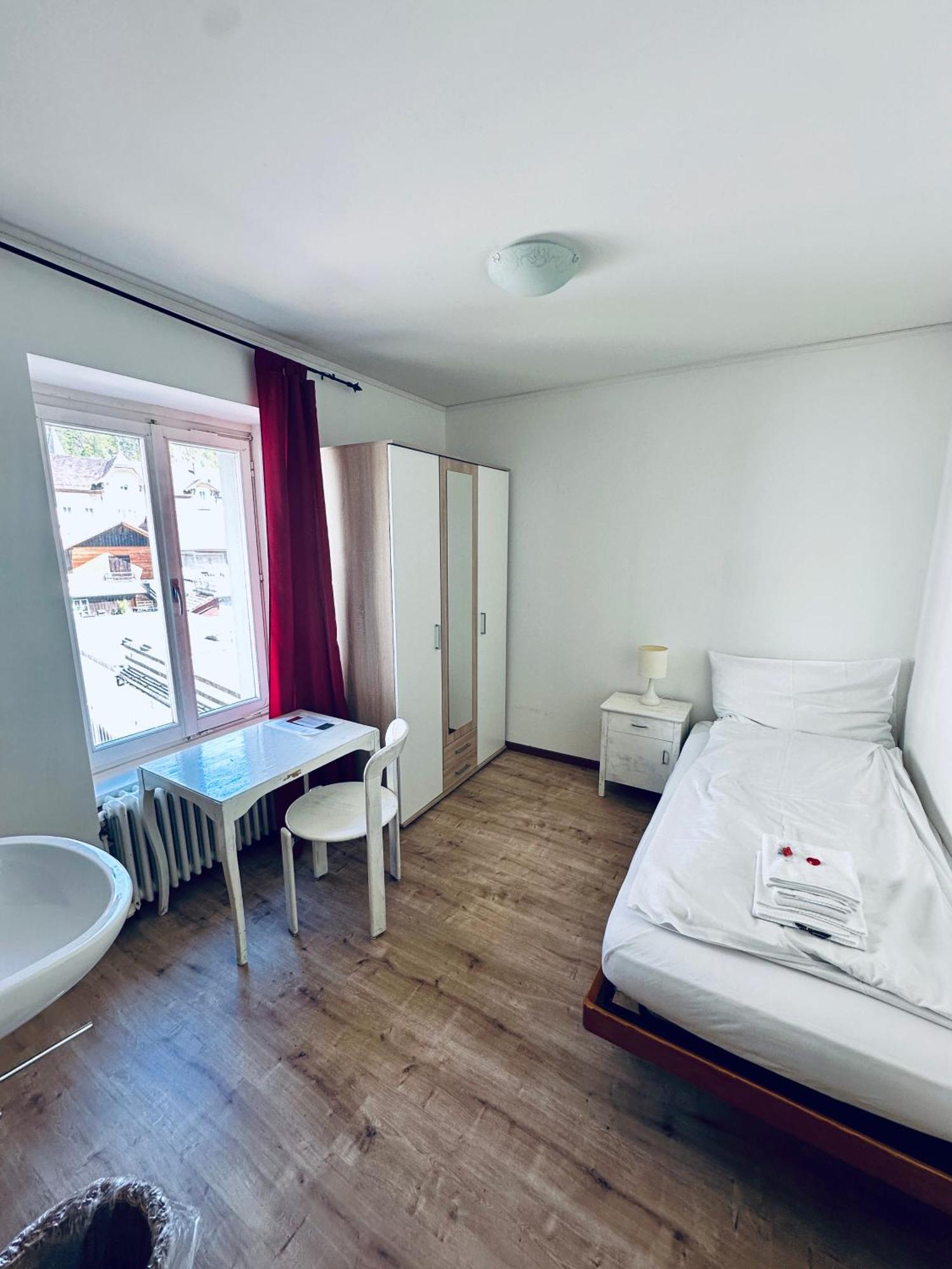 Hotel Rebstock 迈林根 外观 照片
